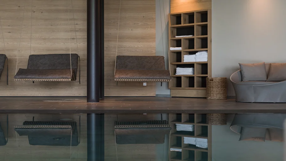 Your hotel in Schenna with pool
