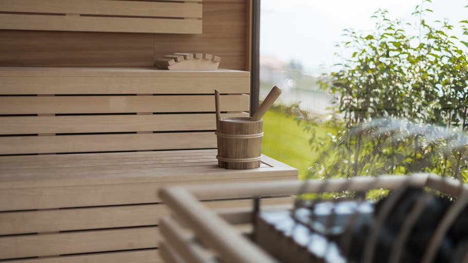 Lifestyle Hotel Alpin: sauna panoramica con vista su Merano